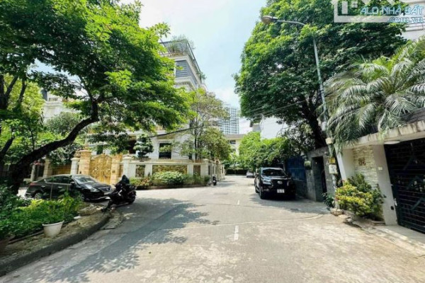 CẬP NHẬT CÁC CĂN BIỆT THỰ BÁN TẠI KĐT VƯỜN ĐÀO ĐƯỜNG LẠC LONG QUÂN TÂY HỒ- LH 0889127186